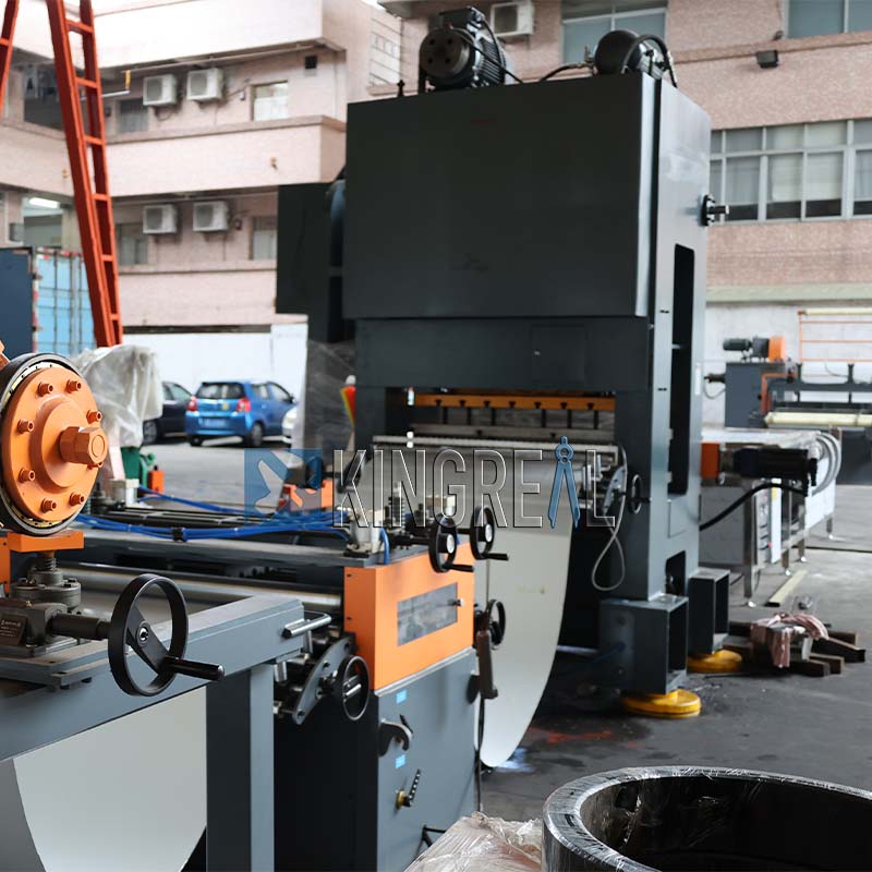 ¿Qué tipo de agujeros pueden golpear la máquina de perforación de chapa?