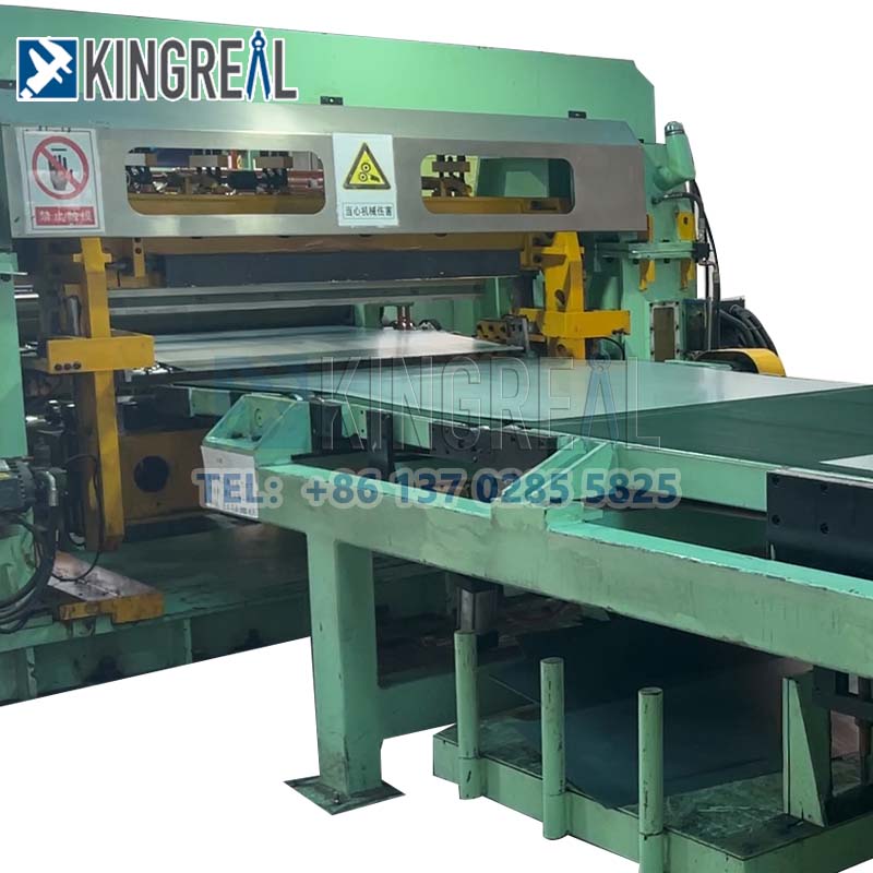 Máquina de corte de metal a medida
